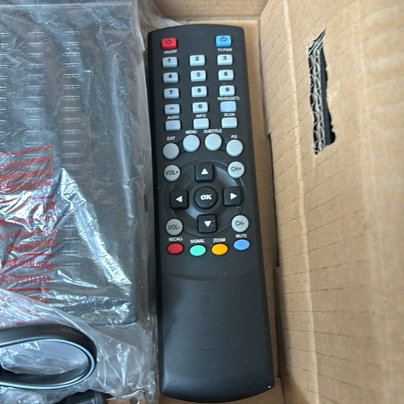 NIB.ANTENNA TUNER - Picture 7 of 8